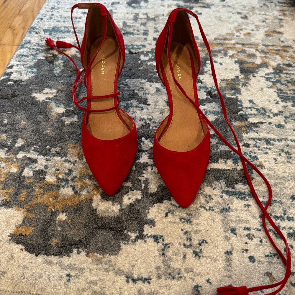 Halogen Red Pumps - Picture 2 of 2